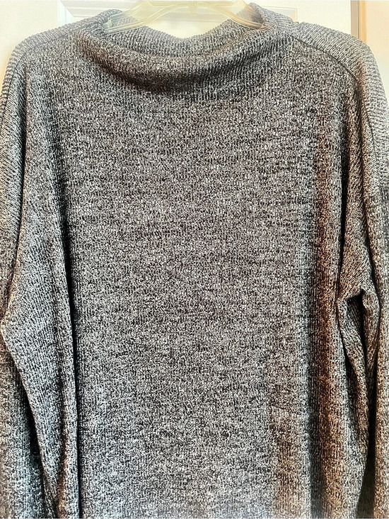 GAP Tops - J.Jill Long Sleeve Top in Black & Gray XXL Like New
